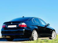 Gebraucht BMW 320 Exclusive 150 PS (110 kW) 2006 Schwarz Limousine