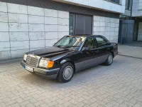Gebraucht Mercedes 230 132 PS (97 kW) 1990 Schwarz Limousine