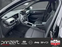 Neu Jeep Avenger Altitude 110 PS (80 kW) 2026 Volcano black SUV