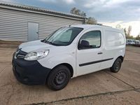 Usado Renault Kangoo Rapid Extra 90 HP (66 kW) 2018 Branco Monovolume
