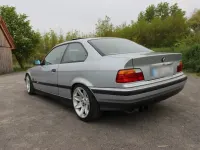 Używany BMW 320 Basis 150 KM (110 kW) 1994 Srebrny Coupe