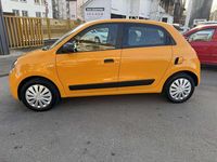 Second-hand Renault Twingo 65 CP (47 kW) 2020 Galben Hatchback