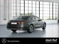 Gebraucht Mercedes 220 197 PS (144 kW) 2025 Lack graphitgrau (metallic) Limousine