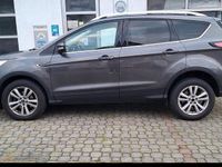 Gebraucht Ford Kuga 150 PS (110 kW) 2017 Silber SUV