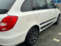 Gebraucht Skoda Fabia Style 105 PS (77 kW) 2013 Weiß Kombi