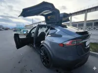 Second-hand Tesla Model X 397 kW (541 CP) 2020 Albastru SUV
