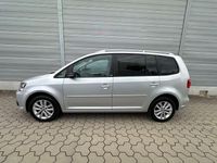 Gebraucht VW Touran Style 105 PS (77 kW) 2011 Silber Van / Kleinbus