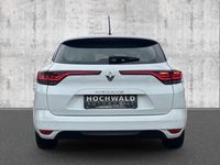 Gebraucht Renault Mégane IV Equilibre 116 PS (85 kW) 2022 Weiß Limousine