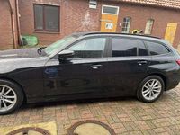 Gebraucht BMW 320 Advantage 190 PS (139 kW) 2019 Schwarz Kombi
