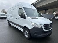 Używany Mercedes Sprinter 170 KM (125 kW) 2021 Biały Van