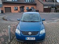 Gebraucht VW Fox 54 PS (39 kW) 2009 Blau Kleinwagen