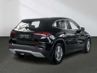 Gebraucht Mercedes GLA200 163 PS (119 kW) 2024 Schwarz SUV