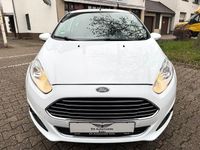 Gebraucht Ford Fiesta 75 PS (55 kW) 2013 Weiß Kleinwagen
