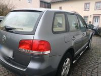 Gebraucht VW Touareg 127 PS (93 kW) 2006 Grau SUV