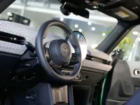Gebraucht Mini Cooper Favoured 156 PS (114 kW) 2024 British racing green iv Kleinwagen