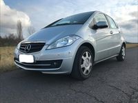 Gebraucht Mercedes A160 95 PS (69 kW) 2011 Silber Limousine