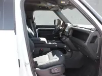 Gebraucht Land Rover Defender 349 PS (256 kW) 2026 Weiß SUV