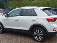 Gebraucht VW T-Roc Move 150 PS (110 kW) 2024 Ascotgrau SUV