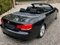 Gebraucht BMW 325 Cabriolet 217 PS (159 kW) 2007 Schwarz Cabrio