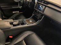 Gebraucht Jaguar XF 180 PS (132 kW) 2016 Grau Limousine