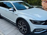 Gebraucht VW Passat Alltrack 200 PS (147 kW) 2022 Weiß Kombi