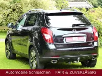 Gebraucht SsangYong Korando 175 PS (128 kW) 2015 Schwarz SUV