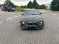 Gebraucht BMW 320 M Sport 150 PS (110 kW) 1995 Violet Limousine
