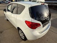 Gebraucht Opel Meriva Selection 101 PS (74 kW) 2017 Schneeweiss/summitwhite/arctic Van / Kleinbus