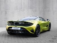 Neu McLaren 750S 751 PS (552 kW) 2025 Flux green (grün) Coupé