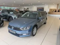 Gebraucht VW Passat Trendline 125 PS (91 kW) 2018 Harvard blue metallic Kombi