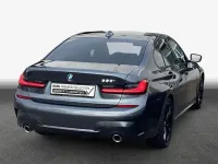 Używany BMW 330 M Sport 258 KM (189 kW) 2022 Szary Sedan/Limuzyna
