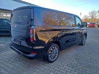 Gebraucht Ford Tourneo Titanium 170 PS (125 kW) 2025 Schwarz Van / Kleinbus