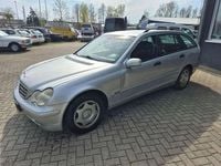 Second-hand Mercedes C200 Classic 116 CP (85 kW) 2002 Argintiu Break