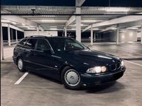 Gebraucht BMW 523 170 PS (125 kW) 1998 Blau Kombi
