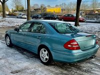 Gebraucht Mercedes E320 224 PS (164 kW) 2002 Blau Limousine