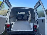 Używany VW Transporter 88 KM (64 kW) 2002 Biały Van
