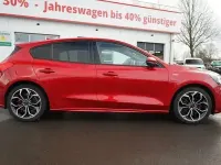 Gebraucht Ford Focus ST-Line 155 PS (114 kW) 2021 Rot Limousine