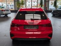 Gebraucht Audi A3 S-Line 150 PS (110 kW) 2022 Rot Limousine