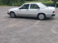 Gebraucht Mercedes 190 118 PS (86 kW) 1990 Weiß Limousine