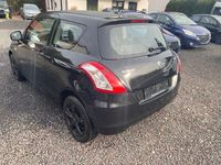 Gebraucht Suzuki Swift Comfort 94 PS (69 kW) 2017 Schwarz Kleinwagen