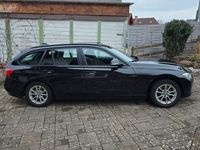gebraucht BMW 320 d xDrive Touring - AHK, Head-up, Glasdach