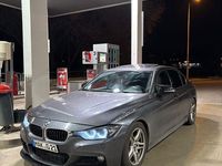 Gebraucht BMW 330 Sport Line 258 PS (189 kW) 2012 Grau Limousine