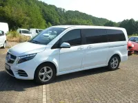 Gebraucht Mercedes V220 AMG line 163 PS (119 kW) 2023 Weiß Van / Kleinbus