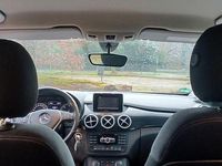 Gebraucht Mercedes B180 109 PS (80 kW) 2012 Silber Van / Kleinbus