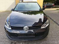 Gebraucht VW Golf VII LOUNGE 150 PS (110 kW) 2015 Deep black perleffekt Kleinwagen