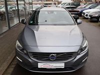 Gebraucht Volvo V60 Business Edition 150 PS (110 kW) 2016 Osmium grey / metallic Kombi