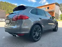 Gebraucht Porsche Cayenne Turbo 500 PS (367 kW) 2012 Grau SUV