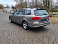 Gebraucht VW Passat 105 PS (77 kW) 2013 Gold Kombi