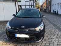 Gebraucht Kia Rio 84 PS (61 kW) 2021 Schwarz Limousine