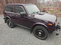 Second-hand Lada niva 83 CP (61 kW) 2021 Roșu SUV
